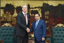[Foto] Premier vietnamita recibe a ejecutivo de grupo estadounidense Excelerate Energy