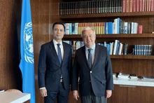 El secretario general de las Naciones Unidas, Antonio Guterres, y el embajador Dang Hoang Giang, representante permanente de Vietnam ante la ONU. (Fotografía: VNA)