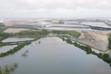 Inversores interesados en proyectos de conversión de residuos en energía en localidades sureñas de Vietnam. (Fotografía: vneconomy.vn)