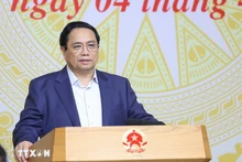 El primer ministro de Vietnam, Pham Minh Chinh, preside la reunión. (Fotografía: VNA)