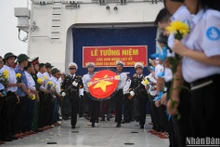 [Foto] Homenajean a los caídos en defensa de archipiélago de Truong Sa