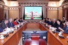 Panorama de la sesión. (Fotografía: VNA)