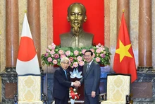 [Foto] Presidente vietnamita recibe a titular de Cámara de Consejeros de Japón