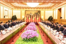 En la conversación entre el secretario general del Partido Comunista de Vietnam y presidente del país, To Lam, y su homólgo chino, Xi Jinping. (Fotografía: VNA)