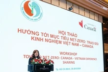 La ministra canadiense de Promoción de exportaciones, comercio internacional y desarrollo económico, Mary Ng, en el taller. (Fotografía: VNA) 