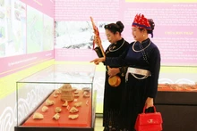 En el evento. (Fotografía: baobacgiang.com.vn)