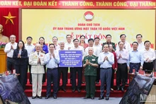 El presidente de Vietnam, Vo Van Thuong, asiste al acto de lanzamiento del programa de apoyo habitacional para hogares pobres en la provincia de Dien Bien. (Fotografía: Nhan Dan)