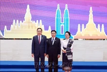 El presidente de la Asamblea Nacional de Vietnam, Tran Thanh Man, participa en el evento. (Fotografía: VNA)