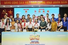 En el primer simulacro de reunión de la Asamblea Nacional de los Niños. (Fotografía: sggp.org.vn)
