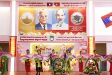 Celebran Festival de Medio Otoño en Laos. (Fotografía: VNA)