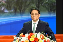 El primer ministro Pham Minh Chinh habla en el evento. (Fotografía: Nhan Dan)