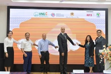En la ceremonia de inauguración del proyecto de visita virtual de la Puerta de Marruecos. (Fotografía: VNA)