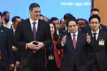[Foto] Jefes de Gobierno de Vietnam y España presencian firma de acuerdos bilaterales