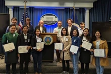 Integrantes del primer programa de intercambio de profesores entre Vietnam y Estados Unidos. (Fotografía: Embajada de Estados Unidos)