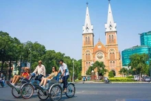 En el primer trimestre de 2023, el número de turistas a Ciudad Ho Chi Minh supera los 7,5 millones, un aumento de casi el 60 por ciento con respecto al mismo período de 2022. (Fotografía: VNA)