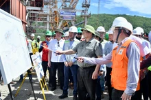 [Foto] Premier vietnamita inspecciona obras claves de infraestructura en Quang Binh