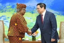 [Foto] Premier vietnamita recibe a directora general de OMC