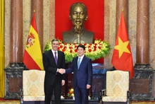 [Foto] Presidente vietnamita se reúne con jefe de Gobierno español