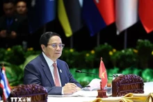 El primer ministro Pham Minh Chinh en la segunda reunión de líderes de la Comunidad de Cero Emisiones de Asia. (Fotografía: VNA)