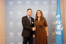El auditor general del Estado vietnamita, Ngo Van Tuan, y la secretaria general de la UNCTAD, Rebeca Grynspan. (Fotografía: VNA)