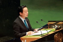 El vicepremier Tran Hong Ha interviene en el evento. (Fotografía: VGP)