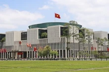 La Asamblea Nacional de la XV Legislatura celebra su sexta sesión extraordinaria el 21 de marzo en Hanói. (Fotografía: VNA)
