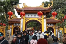 Visitar pagodas a comienzos del año: una tradición cultural de los hanoyenses