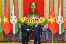 [Foto] Presidente de Vietnam encabeza recepción ceremonial a su homólogo de Burundi