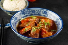 “Bo kho”, o estofado de ternera, un plato popular de los vietnamitas. (Fotografía: tasteatlas.com)