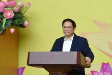 El primer ministro de Vietnam, Pham Minh Chinh, interviene en la reunión. (Fotografía: Nhan Dan)