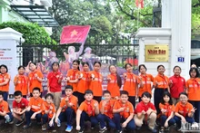 [Foto] Estudiantes de primaria exploran cuadro panorámico “Campaña de Dien Bien Phu”