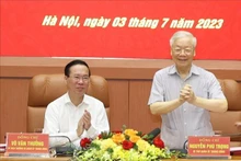 [Foto] Máximo dirigente partidista de Vietnam preside reunión de Comisión Militar Central