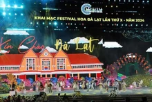 En la inauguración del décimo Festival de las Flores de Da Lat. (Fotografía: VNA)