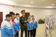 En la exposición. (Fotografía: baodienbienphu.com.vn)