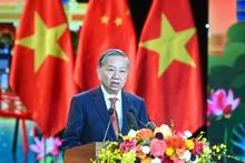 El secretario general del Partido Comunista de Vietnam, To Lam, habla en el encuentro. (Fotografía: Nhan Dan)