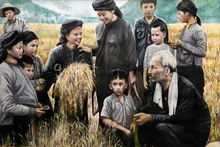 Una obra del pintor Dao Trong Ly en la exhibición.