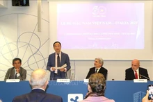 El embajador vietnamita en Italia, Duong Hai Hung, en la ceremonia de clausura del Año de Vietnam en Italia 2023. (Fotografía: VNA)