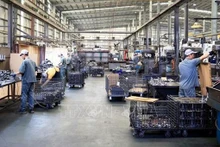 En una empresa de IED en el parque industrial de Giang Dien, en la provincia sureña Dong Nai. (Fotografía: VNA)