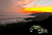 Pico de Bach Ma en su mejor momento del año