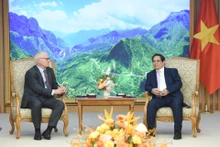 [Foto] Premier vietnamita recibe a presidente de Asociación estadounidense de Industria de Semiconductores