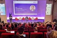 El viceministro Bui Hoang Phuong pronuncia un discurso en el foro empresarial del Sudeste Asiático organizado por el Ministerio de Comercio de Francia. (Fotografía: VNA)