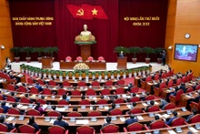 [Foto] Clausuran décimo pleno del XIII Comité Central del Partido Comunista de Vietnam