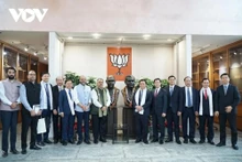 Representantes vietnamitas se reúnen con líderes del gobernante Partido Popular Indio. (Fotografía: VOV)
