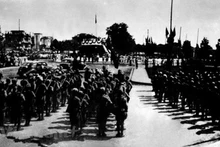 El 2 de septiembre de 1945, en la plaza Ba Dinh, en Hanói, el Presidente Ho Chi Minh, en nombre del Gobierno Provisional, pronunció la Declaración de Independencia que dio origen a la República Democrática de Vietnam, marcando la victoria de la Revolución de Agosto. (Fotografía: Archivo)