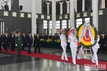 [Foto] Delegación de China asiste al velatorio del secretario general Nguyen Phu Trong