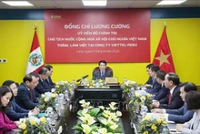 El presidente de Vietnam, Luong Cuong, en la sesión de trabajo con la empresa Viettel Perú. (Fotografía: VNA)