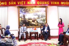 En la reunión. (Fotografía: baodongnai.com.vn)