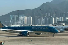 Avión de Vietnam Airlines en el aeropuerto internacional de Hong Kong (China). (Fotografía: VNA)