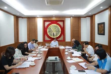 En la reunión. (Fotografía: toquoc.vn)