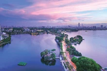 Una vista del lago Tay (Oeste). (Fotografía: hanoimoi.com.vn)